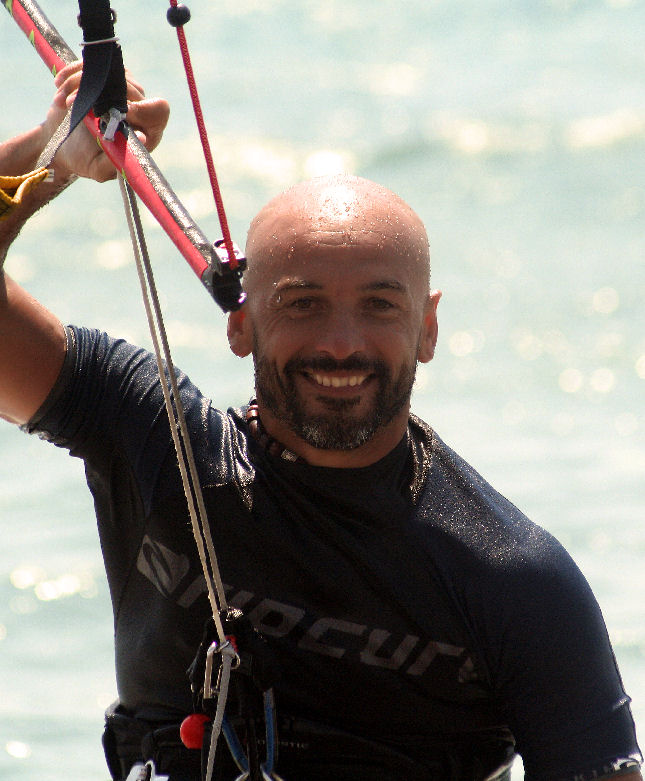 Andrea Roselli con il kite — Campo di Mare, 2008