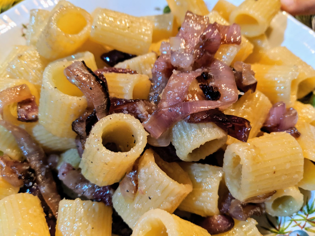 Mezze maniche alla gricia